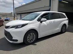 TOYOTA SIENNA