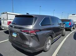 TOYOTA SIENNA