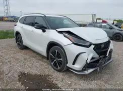 TOYOTA HIGHLANDER