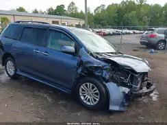 TOYOTA SIENNA
