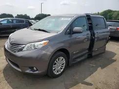 TOYOTA SIENNA