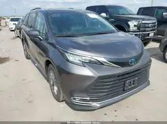 TOYOTA SIENNA