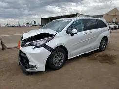 TOYOTA SIENNA