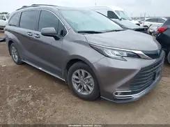 TOYOTA SIENNA