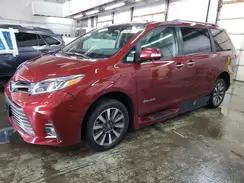 TOYOTA SIENNA