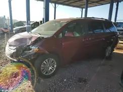 TOYOTA SIENNA