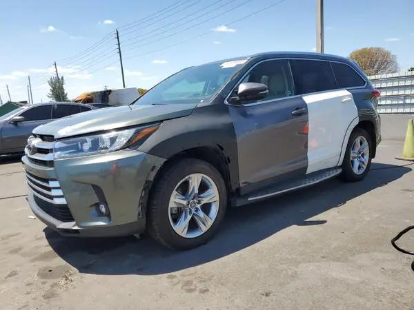 TOYOTA HIGHLANDER