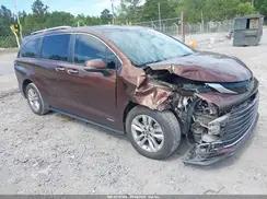 TOYOTA SIENNA