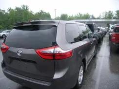 TOYOTA SIENNA