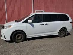 TOYOTA SIENNA