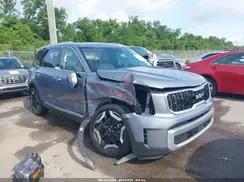 KIA TELLURIDE