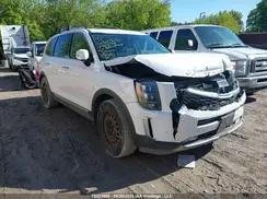 KIA TELLURIDE