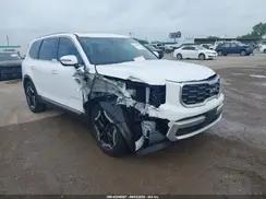 KIA TELLURIDE