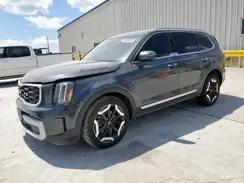 KIA TELLURIDE