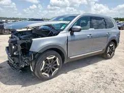 KIA TELLURIDE