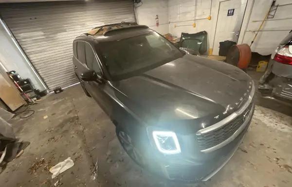 KIA TELLURIDE