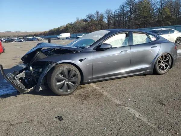 TESLA MODEL S
