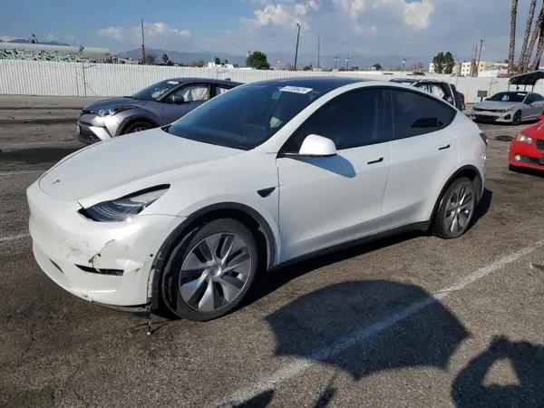 TESLA MODEL Y