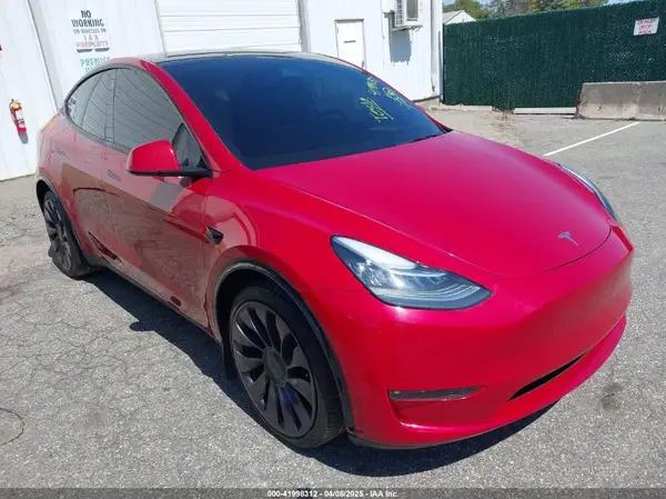 TESLA MODEL Y