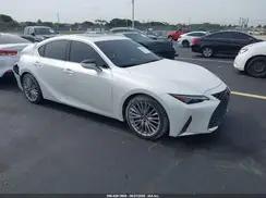 LEXUS IS