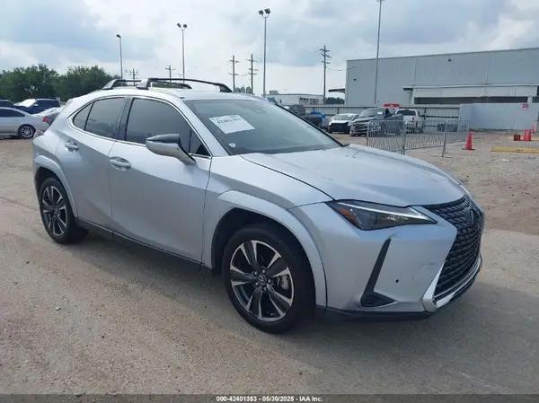 LEXUS UX