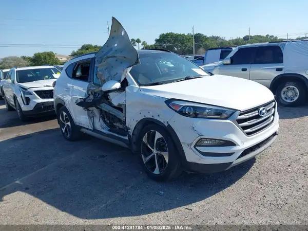 HYUNDAI TUCSON