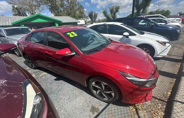 HYUNDAI ELANTRA