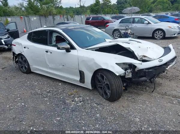 KIA STINGER