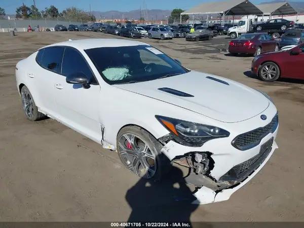 KIA STINGER