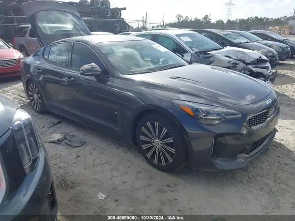 KIA STINGER