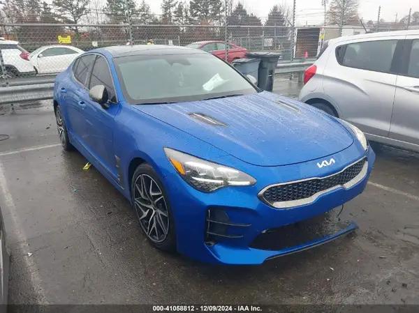 KIA STINGER