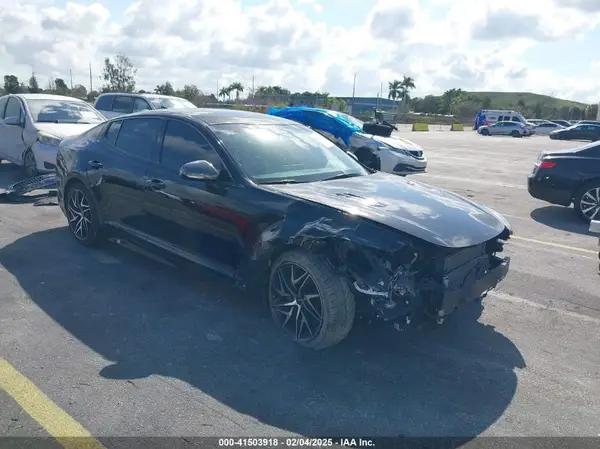 KIA STINGER