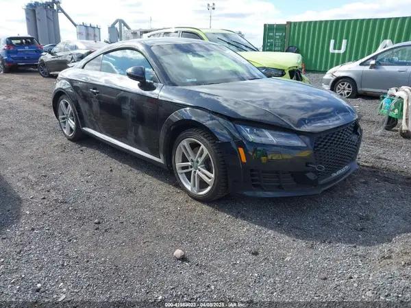 AUDI TT