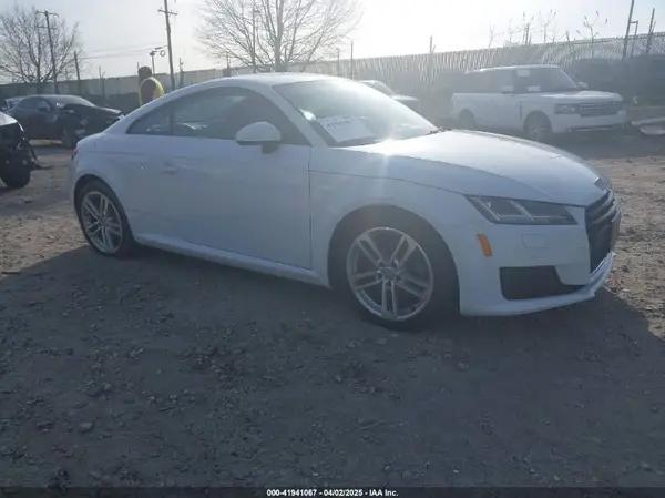 AUDI TT