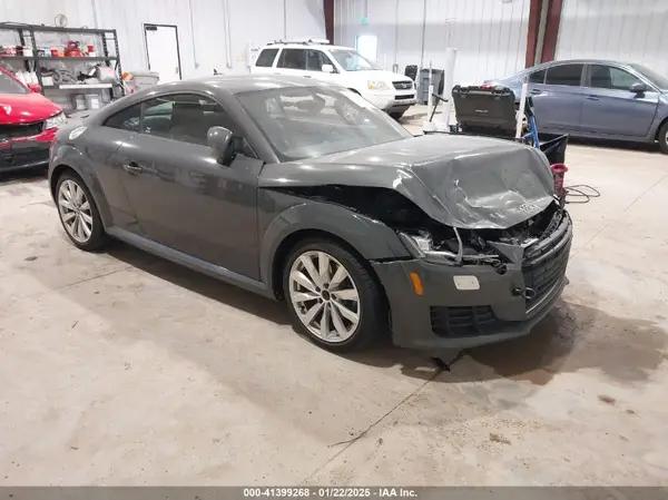 AUDI TT