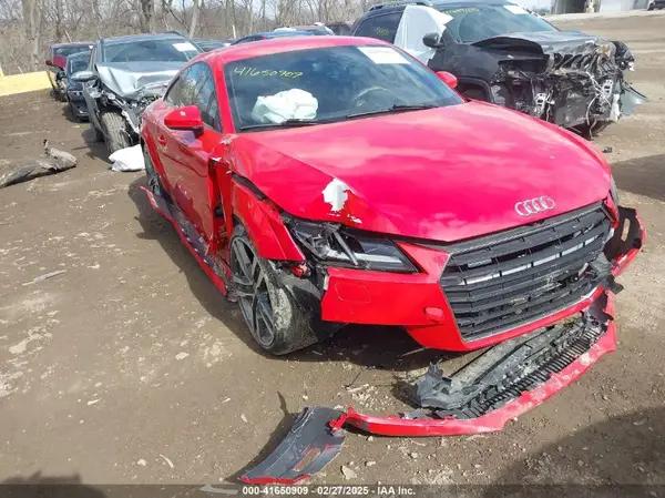 AUDI TT