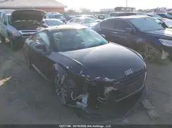 AUDI TT