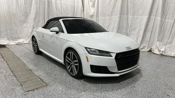 AUDI TT