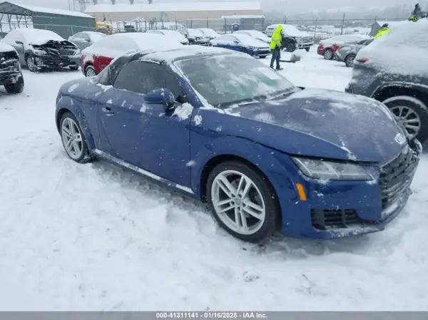 AUDI TT