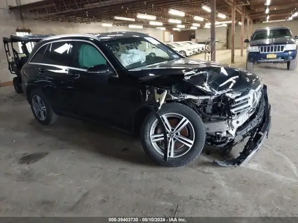 MERCEDES-BENZ GLC