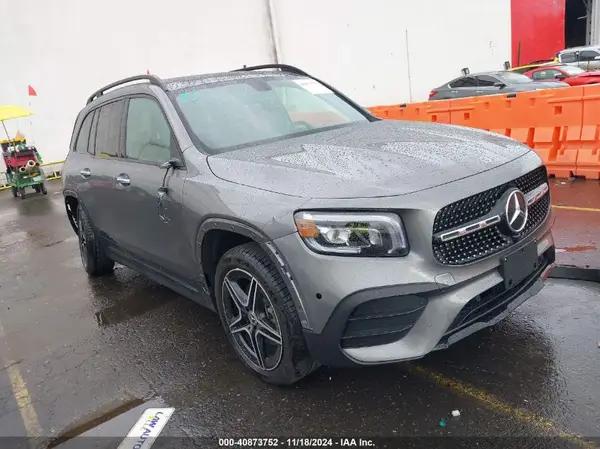 MERCEDES-BENZ GLB