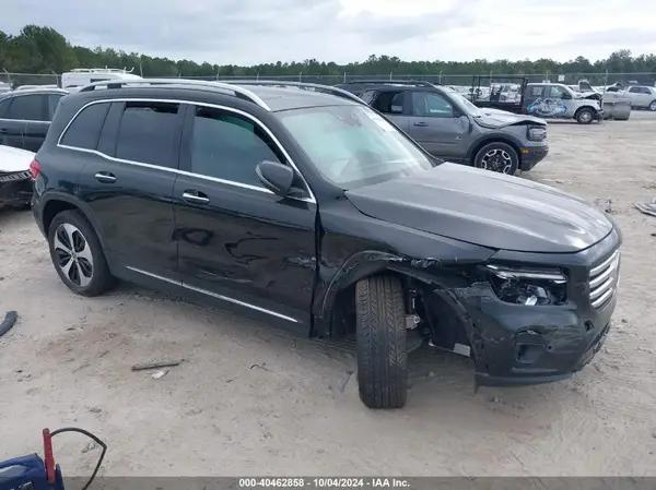 MERCEDES-BENZ GLB