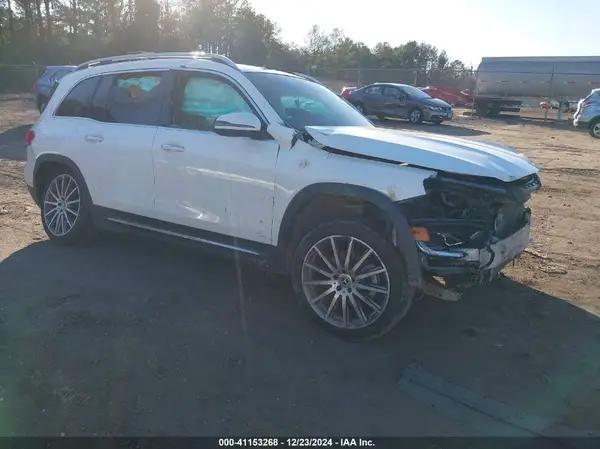 MERCEDES-BENZ GLB
