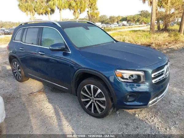 MERCEDES-BENZ GLB