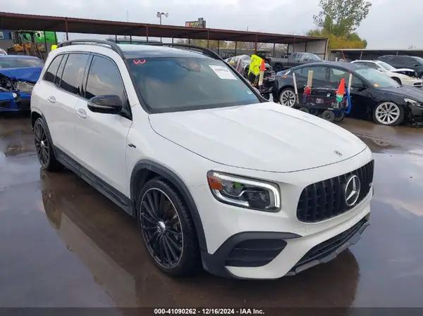 MERCEDES-BENZ GLB