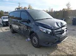 MERCEDES-BENZ METRIS