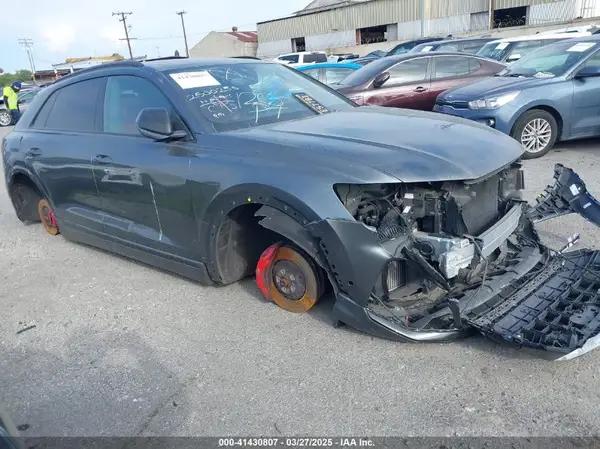 AUDI SQ8