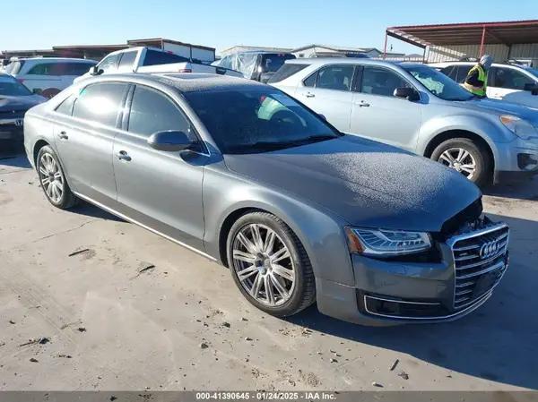 AUDI A8
