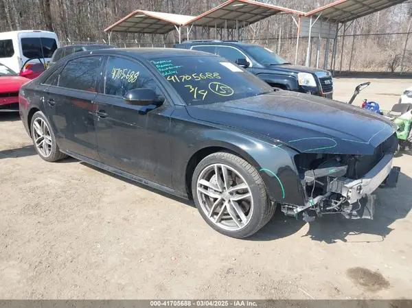 AUDI A8
