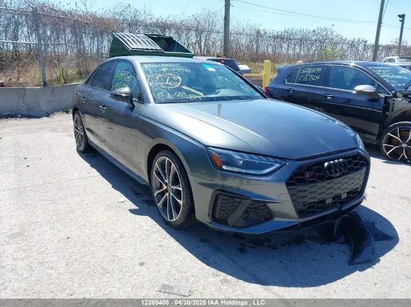 AUDI S4